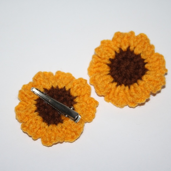 🌻✨🧶 Crochet Sunflower Hair Clips · Set of Two · Handmade & NWT - Picture 5 of 5